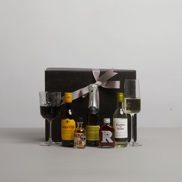 MINI DRINKS CABINET GIFT BOX